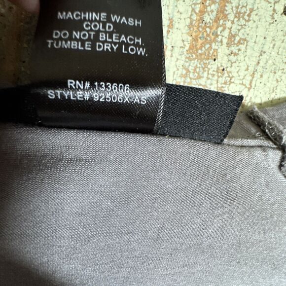 Ashley Stewart Women’s Gray Flutter Sleeve Size 12 Top Sheer Sleeves Hi-Low - Picture 4 of 6